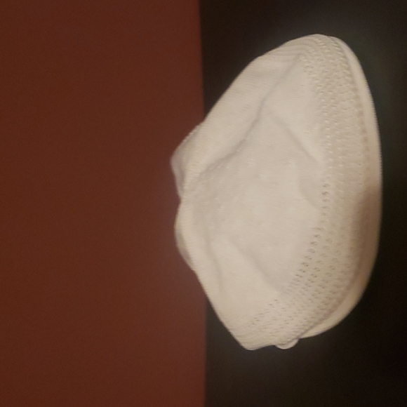 Kangol - Picture 2 of 2